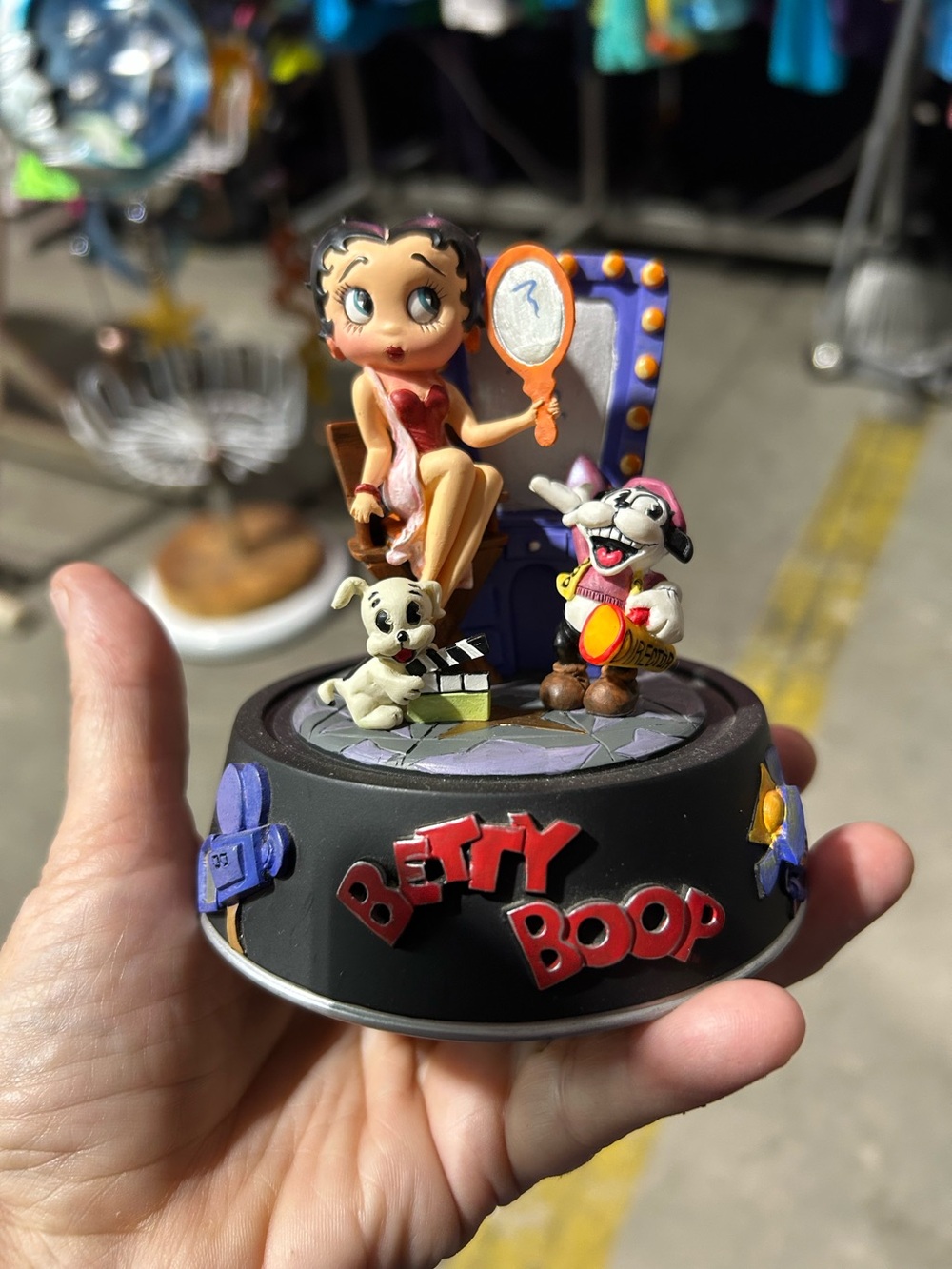 Betty Boop Collectible Figurine Set with Red Dress and Purple Seat